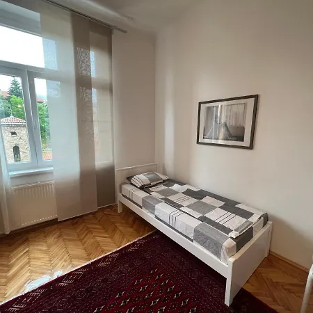 Apartment Apartman Happy