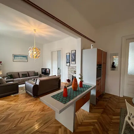 Apartment Apartman Happy *